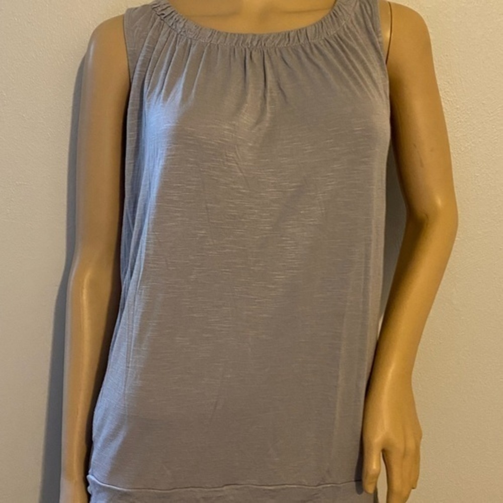 Ann Taylor loft size M top